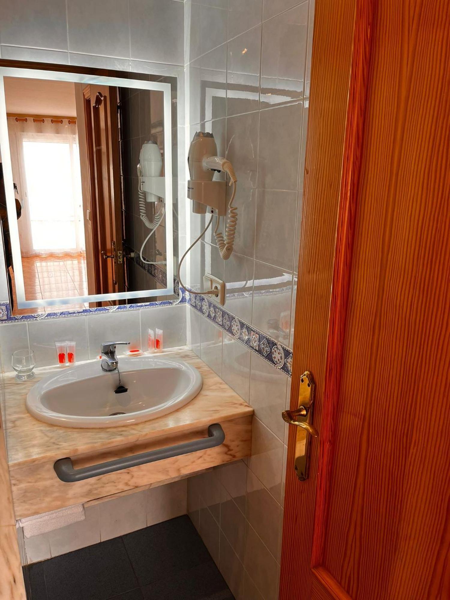 Apartamentos Inter Gandia Playa Buitenkant foto